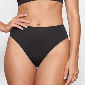 SIGNATURE SWIM MID WAIST BOTTOM in ONYX size LARGE BNWT